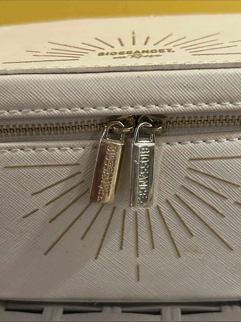 Biossance Travel Case w/ Pink Sunburst Drawstring Pouch Inside. NWOT